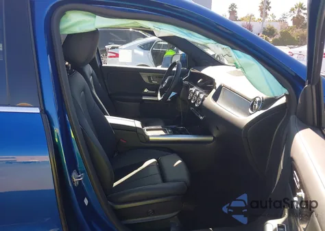 2025 Mercedes-Benz Gla 250 4Matic z USA, uszkodzony, nr VIN W1N4N4HB0SJ697207